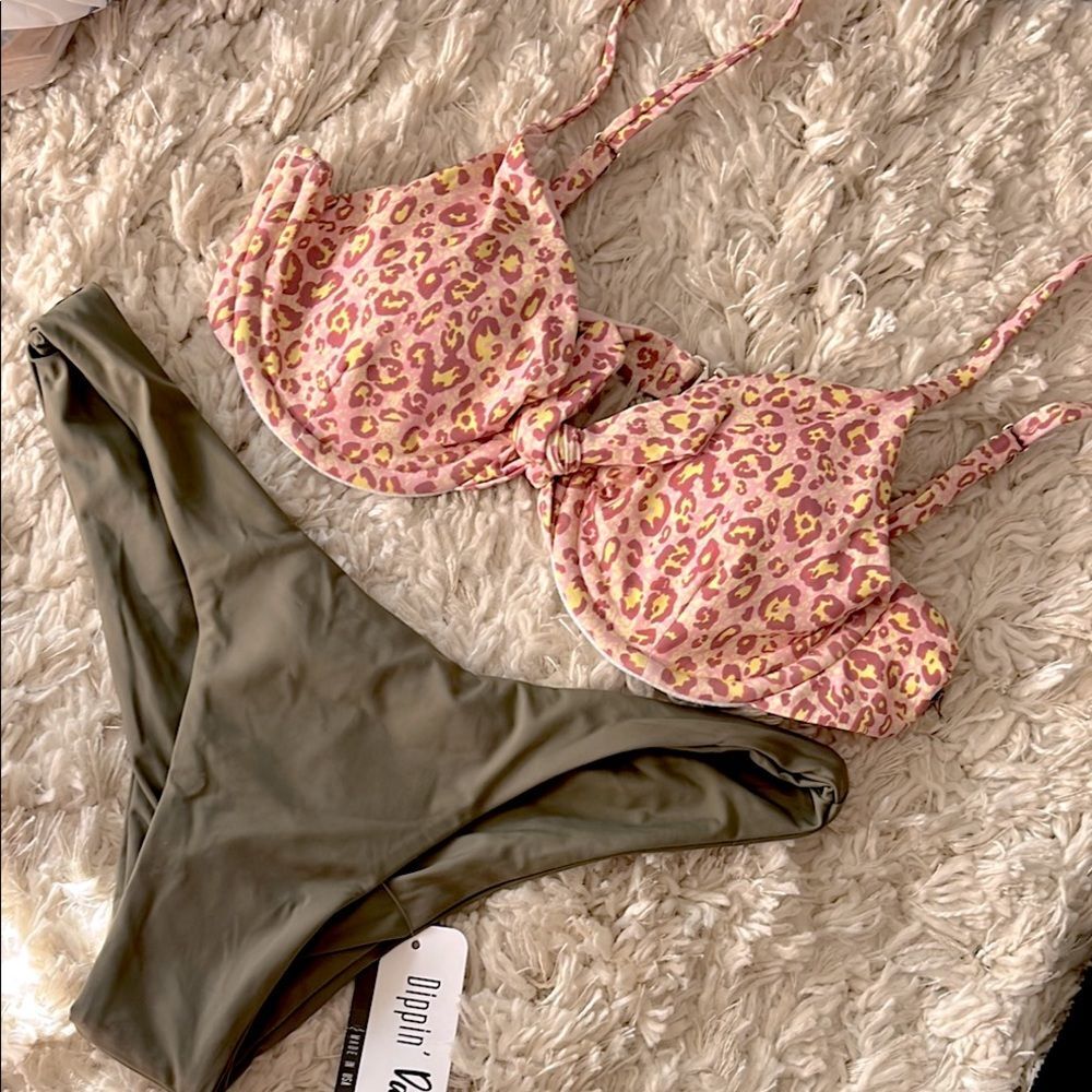 Nwt dippin’ daisy’s cheetah leopard underwire taupe bikini set